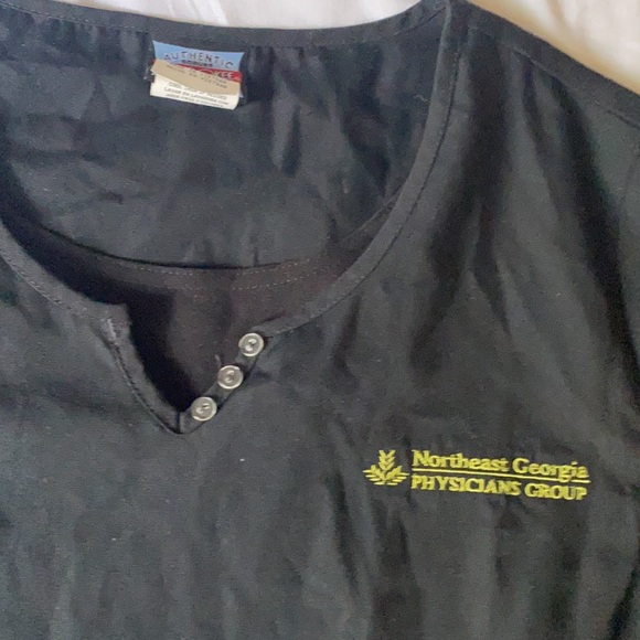 Scrub top - Picture 2 of 3